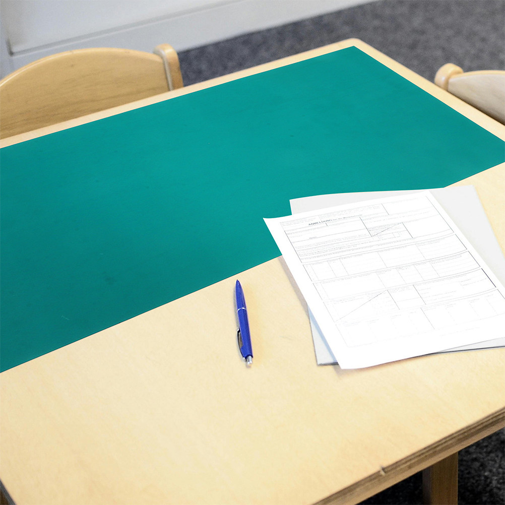 Electronics Repair In Usa - Gumowa mata lutownicza w rolce, antystatyczna,